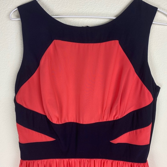 Coral and Navy Color Block Dress Size 6 - Picture 2 of 7
